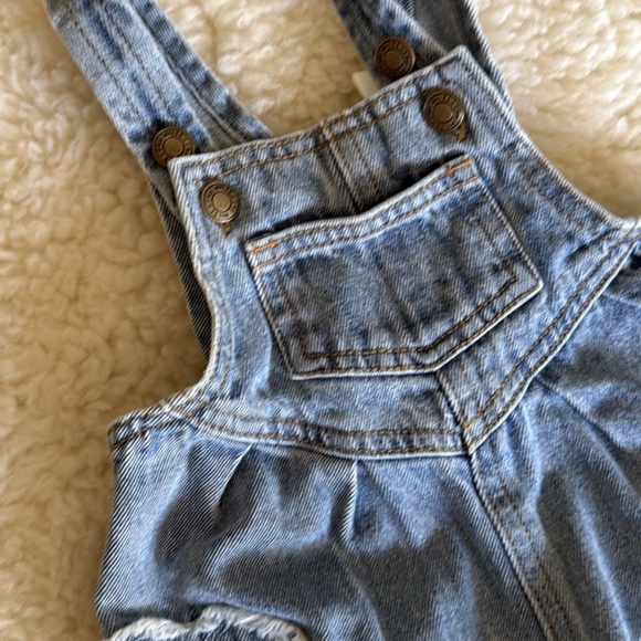 Rylee Cru heart denim overalls - Picture 3 of 4